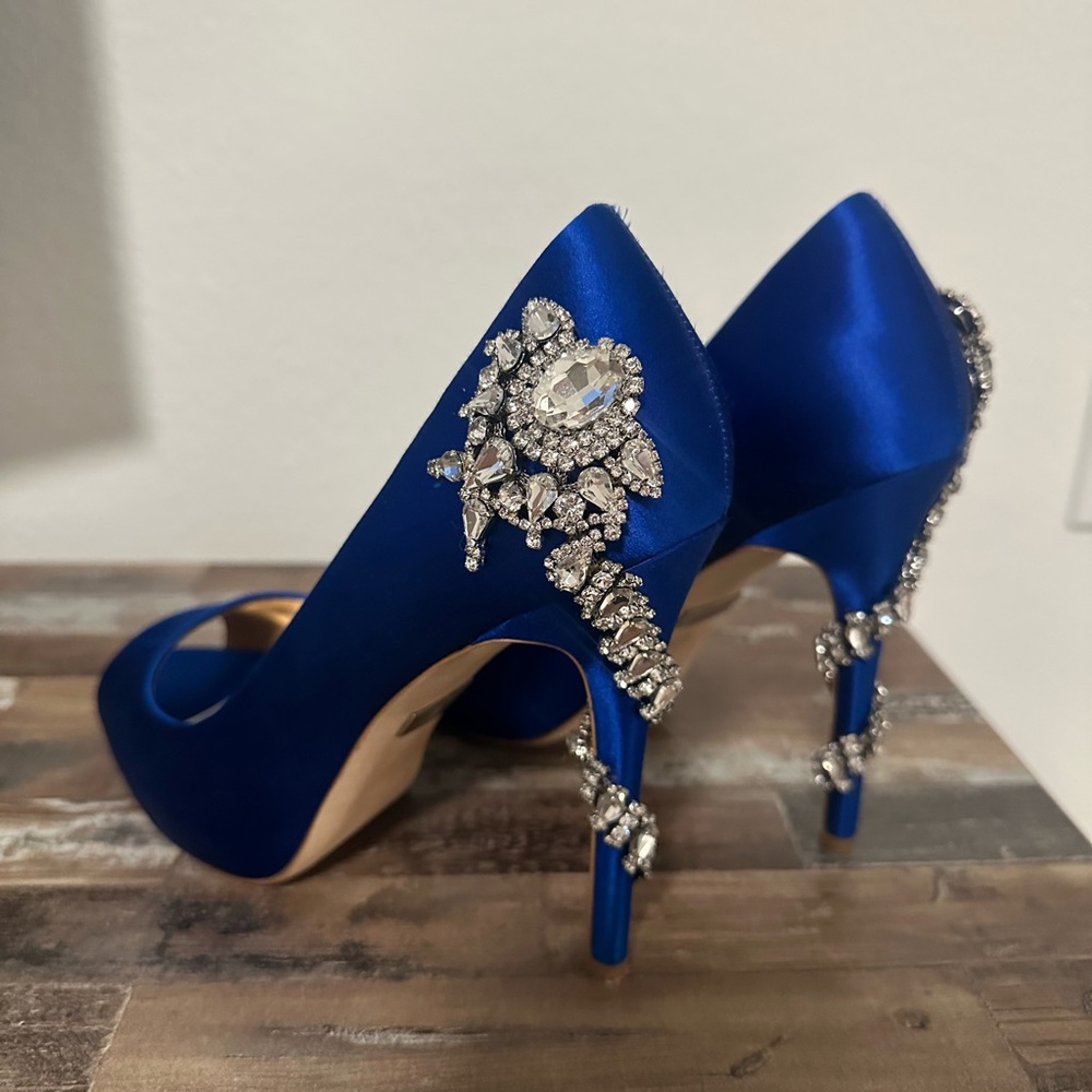 Badgley Mischka Royal Blue Peep Toe Heels